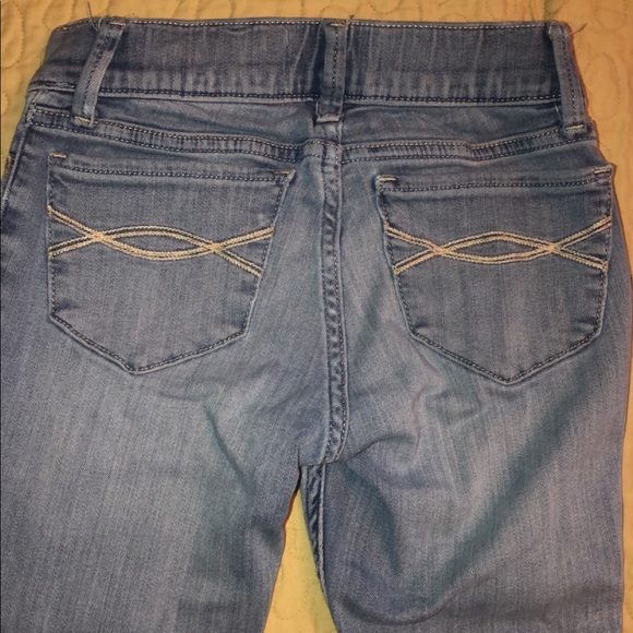 🔴SOLD🔴 Girls Abercrombie jeans size 7/8 - Picture 3 of 8